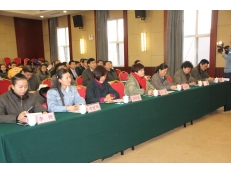 華魯公司舉辦“走向市場，贏在市場”主題演講